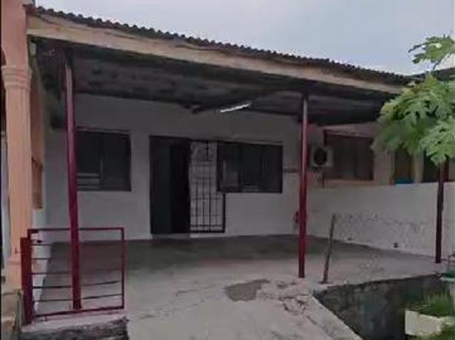 Melaka Taman Merlimau Utara Leasehold 1Storey Terraced House For Sale