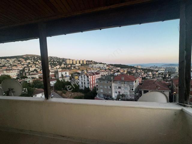 Melek Demir Gayrimenkulden Maltepe Başıbüyükte Kiralık Daire