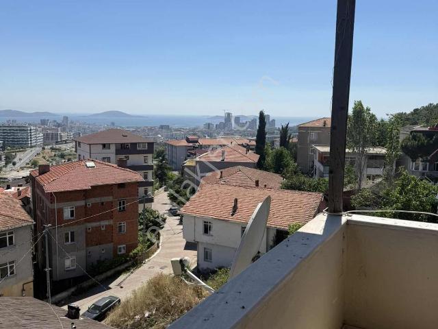 Melek Demir Gayrimenkulden Maltepe Başıbüyükte Kiralık Daire