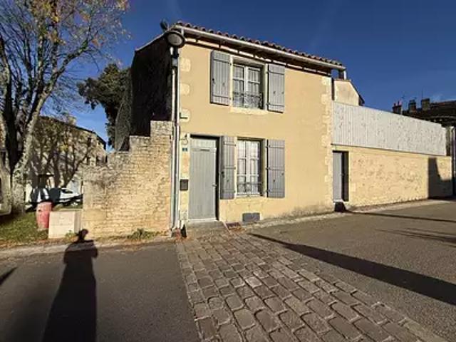 Melle 79500 Location maison 3 pièces t3