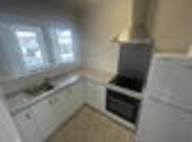 Melling, 1 bedroom, $420 pw