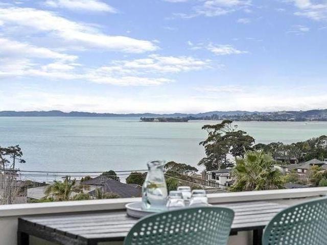 mellons bay, 5 bedrooms