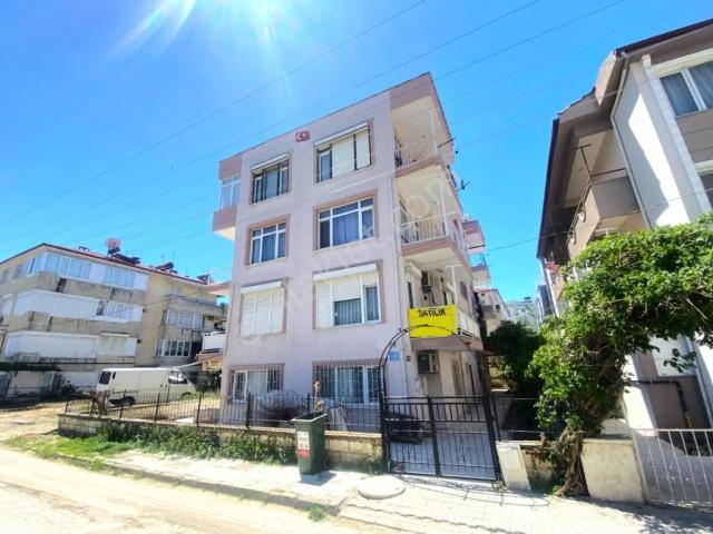 melodi'den İkizçay'da Ön Cephe Ara Kat Denize 300mt Ayrı Mutfaklı 2+1 Daire