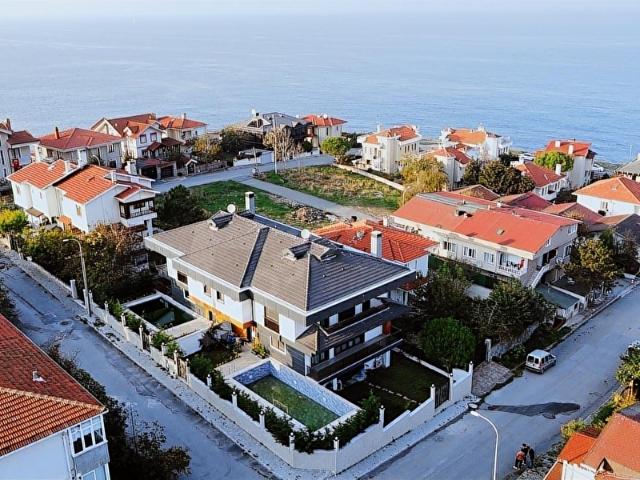 MERT GYD'DEN ŞİLE HARMAN KAYA'DA SATILIK LÜKS VİLLA