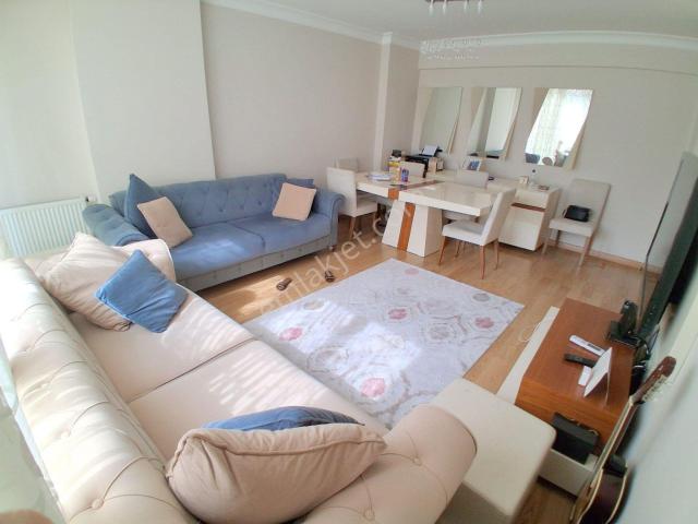 Mertcan'dan Ary Efedra Sitesi İçinde Balkonlu Geniş Ferah 2+1