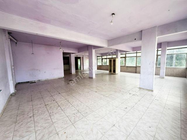 Mertcan'dan Şeyhli Mah. Geniş Kullanım Alanlı 220 M2 Dükkan