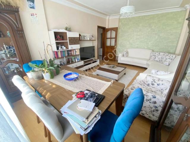 Mertcan'dan Ramazanoğlu Mah. Caddeye 2dk 25m2 Arsa Tapulu 2+1