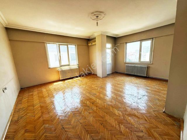 Mertcan'dan Velibaba Mah. Açık Balkonlu Kiralık 2+1 Daire
