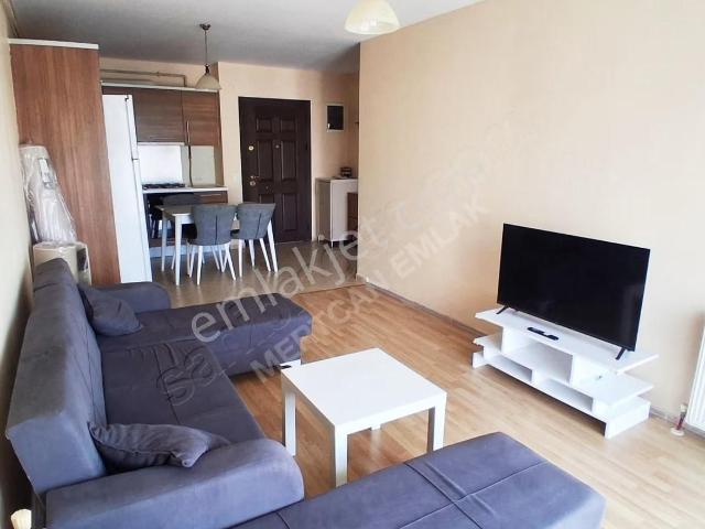 Mertcan'dan Yenişehir'de Lüks Site Açık Balkonlu Eşyalı 1+1daire