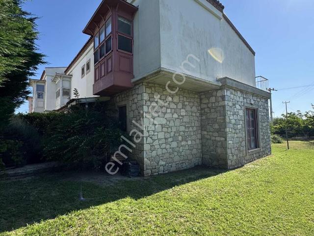 Mertege'den Site İçi Satılık Villa