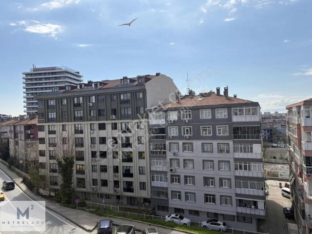 Merter Güngören Satılık Boş 3+1 Metroya Yakın Önü Açık
