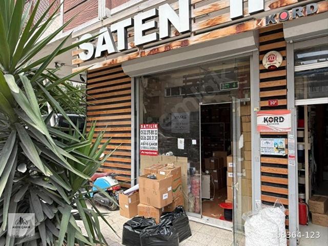 Merter tekstil piyasasın içerisinde 30 m2 yatırmlık düz giriş dükkan
