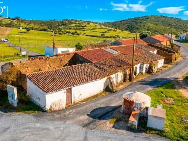 Mértola Beja 99368704