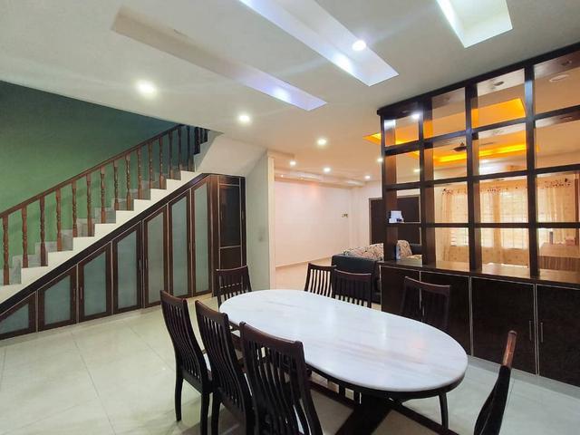 meru double storey 20x80 near klg parede