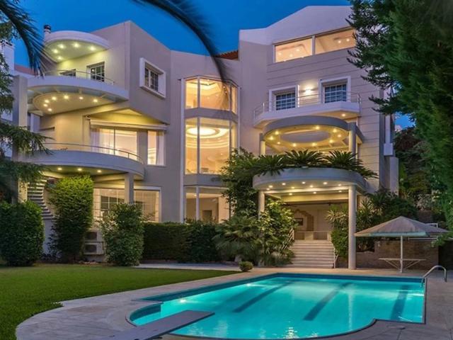 Merveilleuse villa de luxe située à Voula