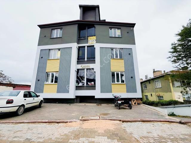 Merzifon Fen Lisesi Altında 1+1 Sıfır Daire