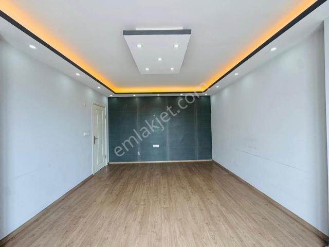 Mer pa İnş. Yıldırım Beyazıt Mah'de / Acil Satılık/ İskanlı/kombili Arakat 2+1