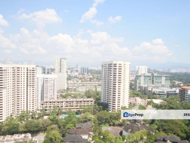 Merak Kayangan Court