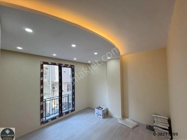 Meral R1862 Sıfır Asansörlü Katta Tek 2+1 Ön Cephe Satılık Daire