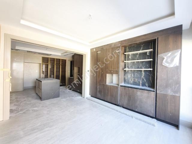 Meram Komüt Evleri 5+1 195 M² Lüks Akıllı Daire