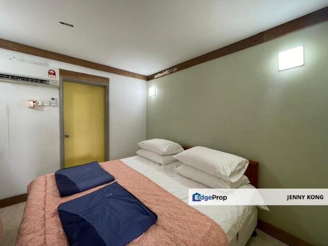 Meranti Park Suites