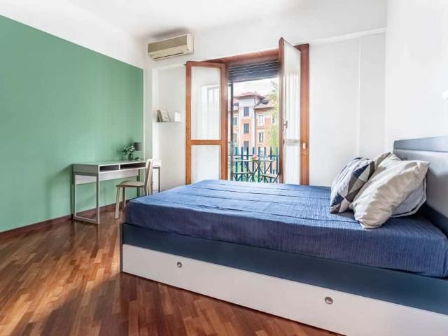 Meravigliosa camera singola con terrazzo a Milano