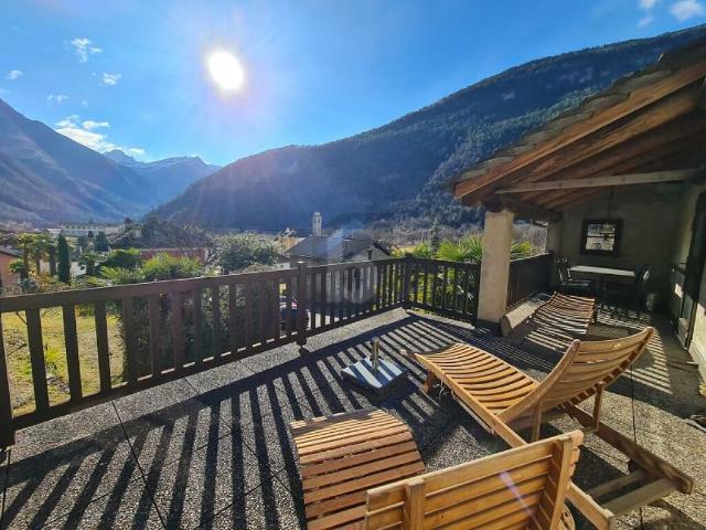 MERAVIGLIOSA TRA IL SOLE E LA NATURA