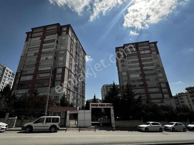 Mercanlardan Aşağı Yahyalar Mega Park Sitesi 3+1 Kiralık Daire