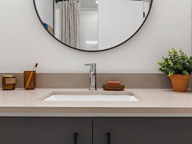 Mercury Block 1 Bedroom Apartment for Rent at 12322 102 Ave Nw, Edmonton, AB T5N 3P7 Oliver