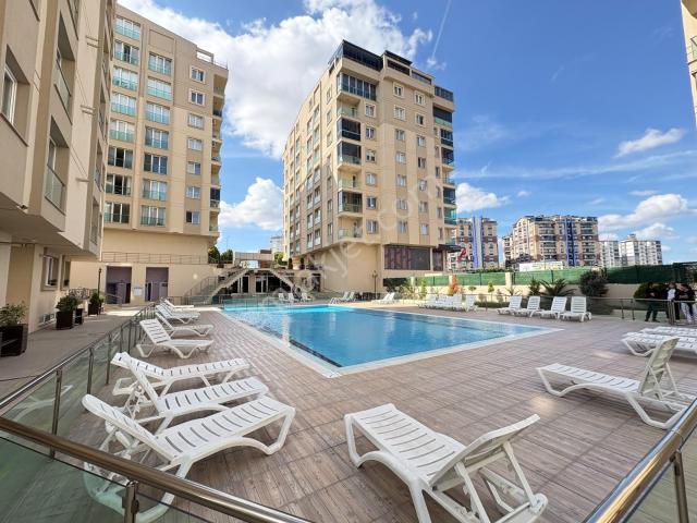 Mercury City'de 7/24 Güvenlikli, Havuzlu 2+1 Kiralık Daire
