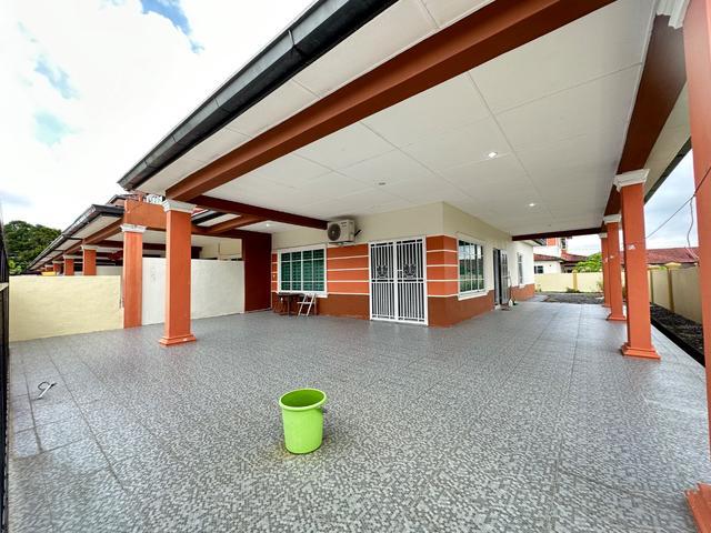 Merdang Gayam Double Storey Corner House For Sale at Samarahan