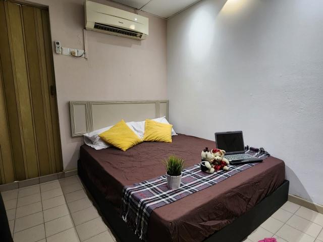 MERDEKA PROMO Near Uptown Damansara ⭐Room for Rent near MRT Bandar Utama