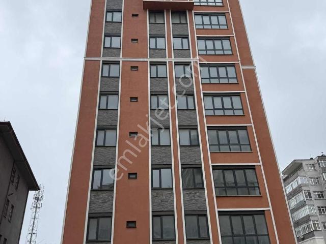 Merdivenköyde Aileler İçin Kusursuz Konumda, Ferah 3+1 Daire