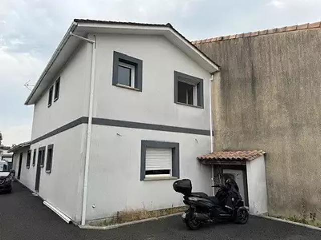Mérignac 33700 Location maison 5 pièces t5