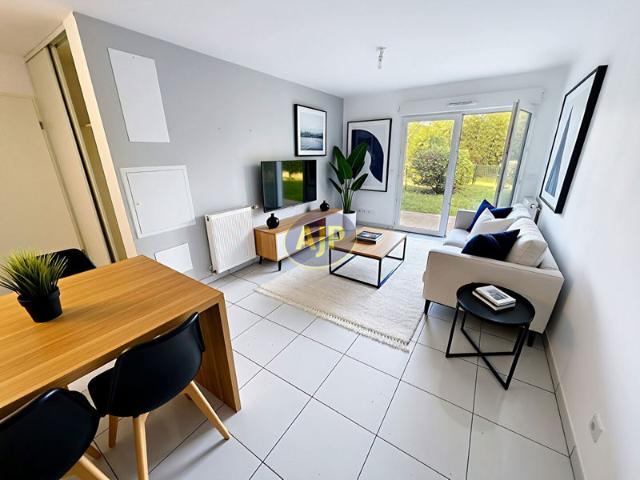 Mérignac Appartement 2 pièce s balcon tram place parking sous sol