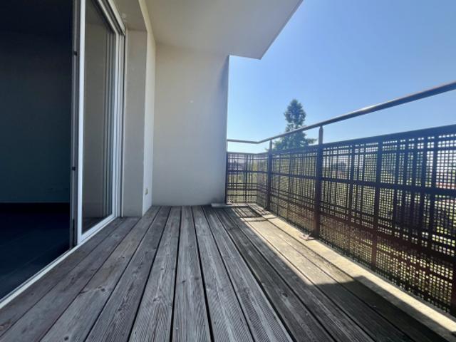 MÉRIGNAC GRAND LOUIS T3 AVEC BALCON, ASCENSEUR ET DEUX P