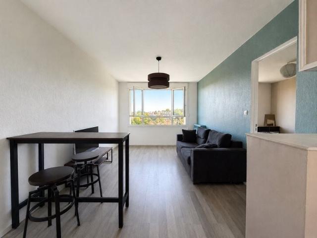 Mérignac Le Burck – T2 traversant de près de 40 m², dernier. 40m² Mérignac