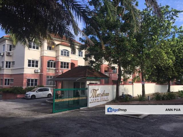 MERIDIAN TOWNHOUSE AT PETALLING JAYA FOR SALE