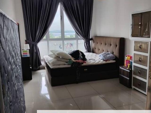 Meridin Bayvue Apartment