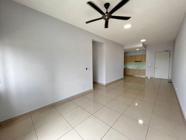 Meridin Bayvue Apartment