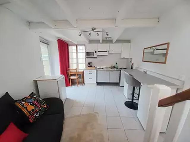 Mérindol 84360 Location appartement 1 pièce t1 terrasse