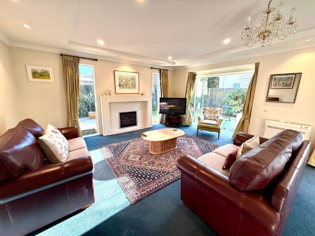 Merivale, 4 bedrooms