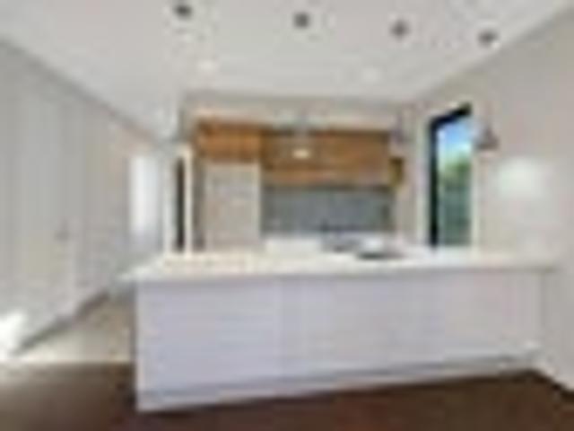 Merivale, 4 bedrooms, $895 pw