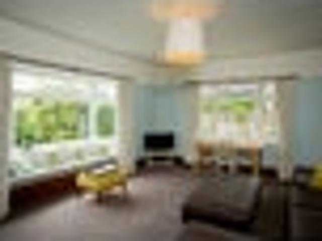 Merivale, 1 bedroom, $460 pw
