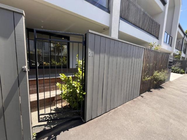 merivale, 1 bedroom