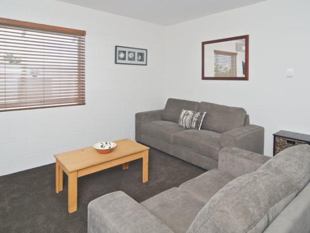 merivale, 1 bedroom