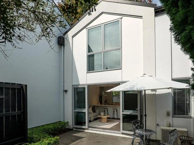 merivale, 2 bedrooms