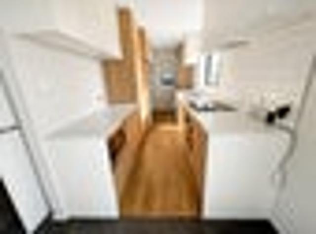 Merivale, 2 bedrooms, $650 pw