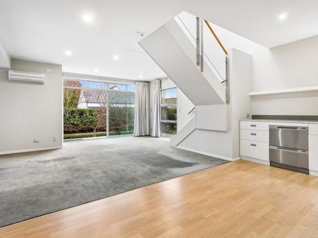 merivale, 3 bedrooms