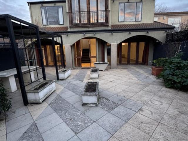 merivale, 3 bedrooms